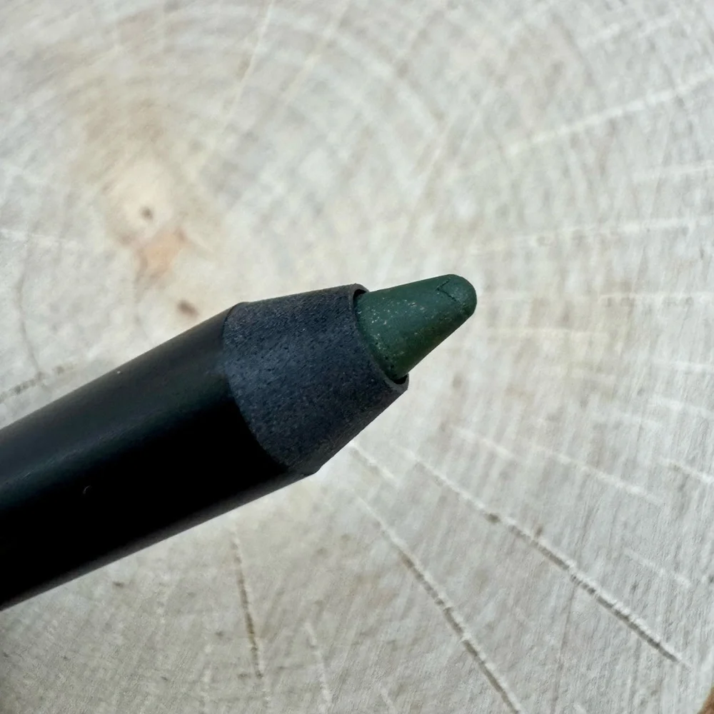 Pley Let it Linger 12-hour Longwear Eyeliner - Flora (Hunter Green)